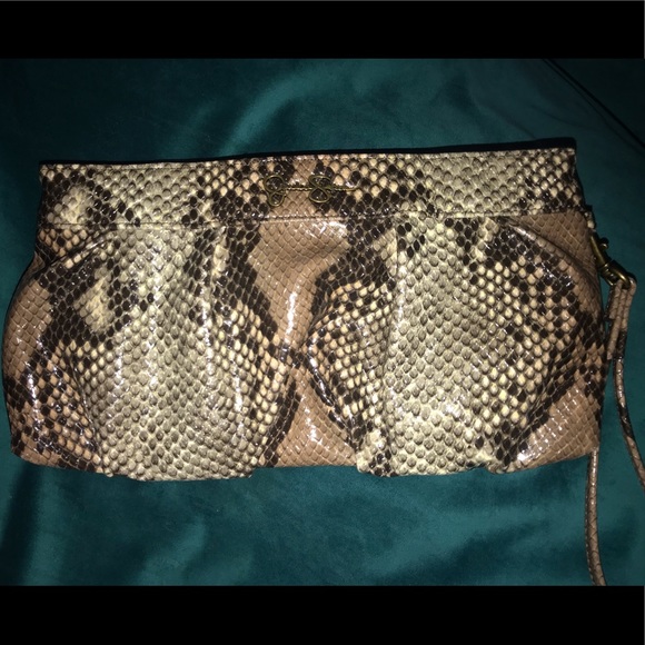 Jessica Simpson Faux snakeskin wristlet - Picture 2 of 6